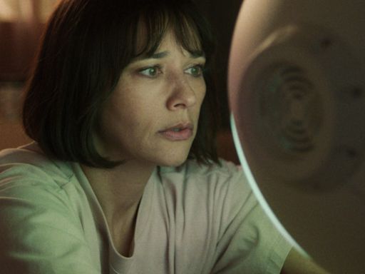 Rashida Jones talks acting opposite a robot in 'Sunny': She was a 'high-maintenance co-star'