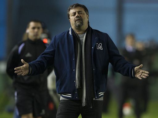 Investigação sobre insultos racistas contra técnico de futebol do Uruguai é arquivada