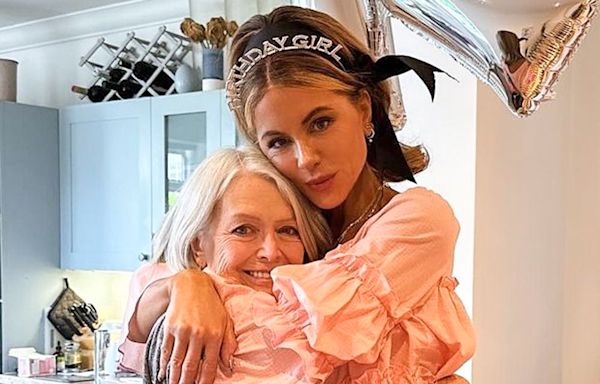 Kate Beckinsale Cries Happy Tears Over Birthday Present Her Mom Gave Her