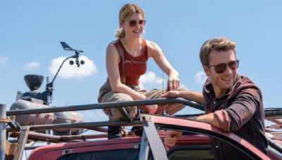 Twisters Review: Glen Powell And Daisy Edgar-Jones ...Barbequed, Hell Of A Good Time At The Movies