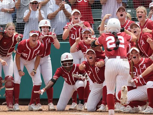 When does Alabama play in the SEC softball tournament?