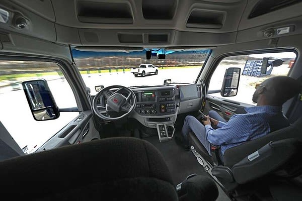 Driverless freight trucks cruise toward public debut in late 2024 | Northwest Arkansas Democrat-Gazette