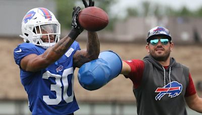 Bills' DeWayne Carter, Rasul Douglas: Bobby Babich off to good start as DC