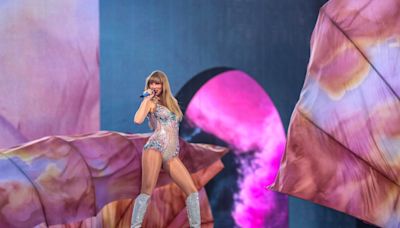 Vídeo: Así ha llegado Taylor Swift a Madrid, escoltada por la policía