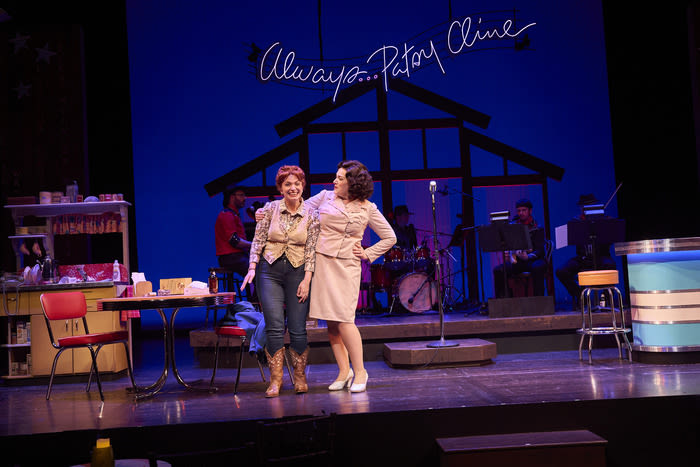 Photos: First Look at Great Lakes Theater's ALWAYS...PATSY CLINE