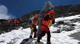 El escalador que prefirió salvar una vida antes que conquistar la cima del Everest