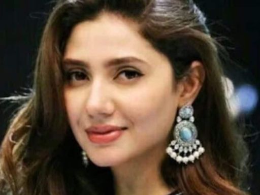 Mahira Khan Reveals This Life Lesson She Learnt From Shah Rukh Khan - News18