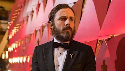 Casey Affleck Regrets Chewing Gum on the Awards Circuit