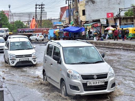 Ghaziabad gets pre-monsoon rain along with waterlogging