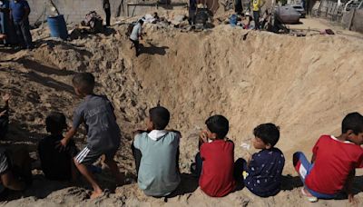 More than 20,000 children missing in Gaza, report says