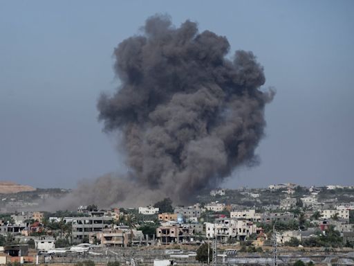 Israel steps up shelling of Rafah as splits deepen in Netanyahu’s war cabinet