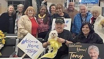 Tony Orlando welcomed home after final concert tour