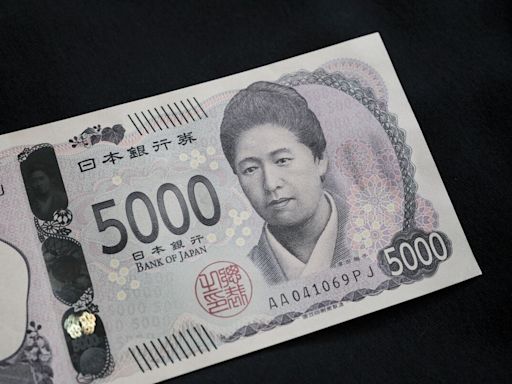 Japan Likely Spent $13.5 Billion on Yen Intervention on Friday