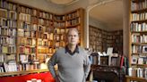 Patrick Modiano redibuja las caras del pasado