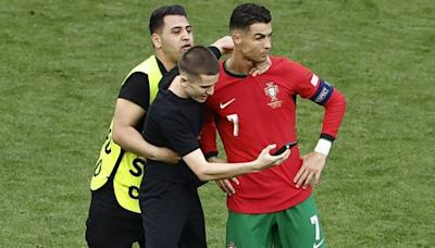 Selfiejagd auf Ronaldo bereitet Portugals Trainer "Sorgen"