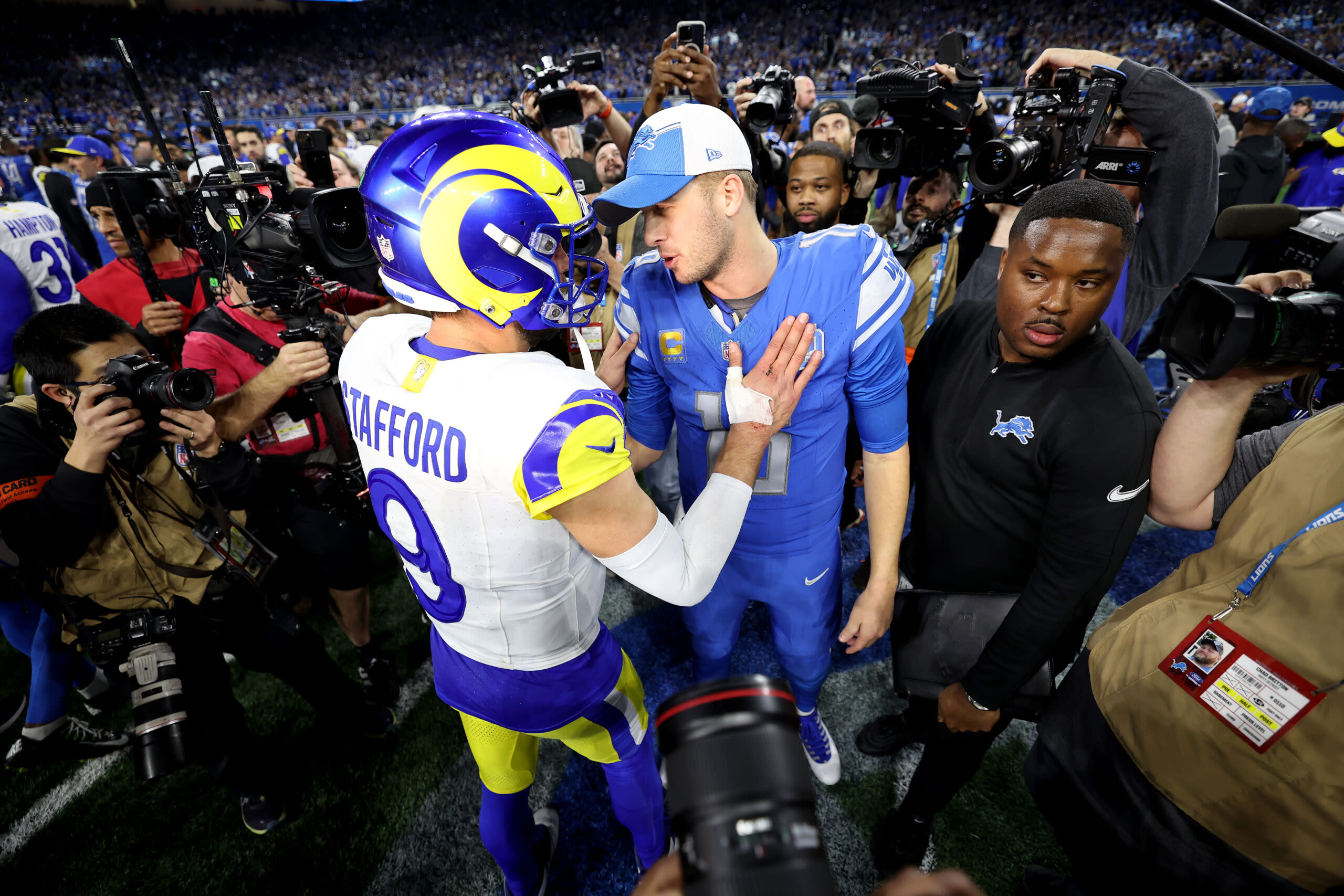 Comparing Jared Goff’s new $212M deal to Matthew Stafford’s contract with Rams