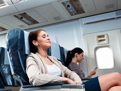 Airline introduces rules to let passengers choose which gender they sit with