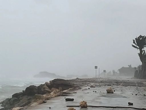 Huracán Beryl en imágenes: así tocó tierra en Quintana Roo | VIDEOS