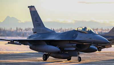 拜登稱美國不會向烏克蘭提供F-16戰鬥機