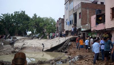 Uttar Pradesh: 2 Killed, 11 Injured After Overhead Water Tank Collapses In Mathura