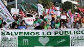 Colectivos sociales y sindicales se manifiestan en Córdoba en defensa de los servicios públicos