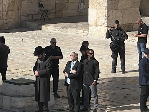 Israeli minister's visit to sensitive holy site threatens to disrupt ceasefire talks