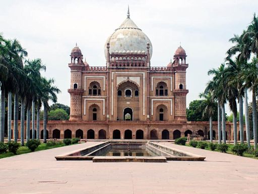 Safdarjung Tomb in Delhi: A flawed sandstone replica of the Taj Mahal