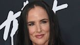 Juliette Lewis stuns with Peter Dinklage at The Thicket premiere