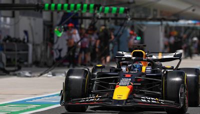Verstappen impone su ley en Miami; Sainz y Alonso saldrán quinto y octavo, respectivamente, en la carrera al 'sprint'