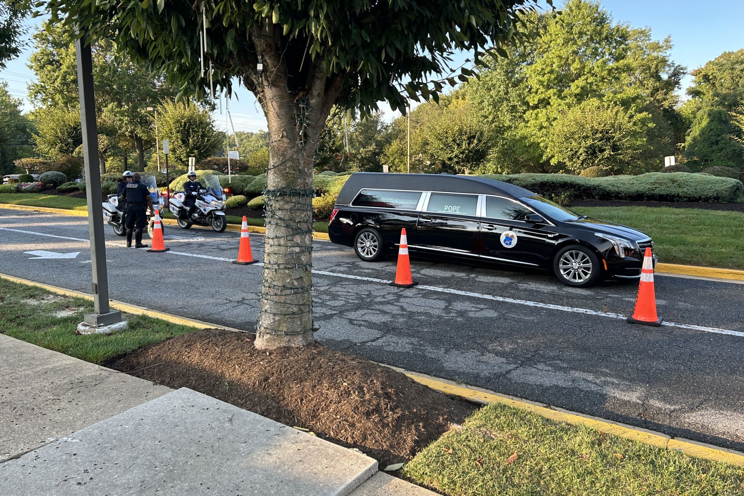 Public funeral held Thursday for DC officer killed in accidental shooting - WTOP News