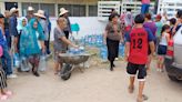 Distribuyen más de 18 mil litros de agua embotellada en comunidades rurales de Choix, Sinaloa