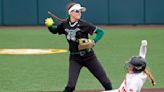 Packers, Spuds split softball doubleheader