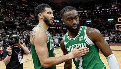 Jayson Tatum was a little too excited over Jaylen Brown's dagger 3 against Cavs