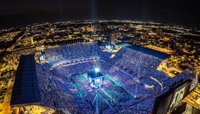 George Strait show at Texas A&M’s Kyle Field sets U.S. record for concert attendance | Houston Public Media