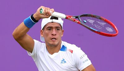 Nakashima nubló el estreno de Sebastián Báez en Wimbledon