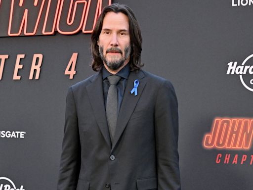 Keanu Reeves' knee 'cracked like a potato chip' in freak accident