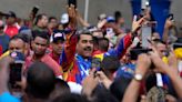 Los venezolanos están ahorrando dinero para invertirlo tras las elecciones o para irse del país si Nicolás Maduro es reelegido