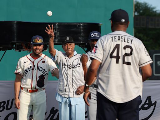 Why SF Giants’ Mike Yastrzemski ‘had to introduce myself’ to ex-Negro League player