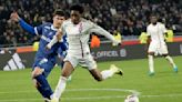 Lacazette anota para el urgido Lyon en victoria de 1-0 sobre Marsella; Niza se mantiene segundo