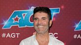 Simon Cowell Celebrates the Holidays With Ex, fiancée and Kids in Modern Family Photo