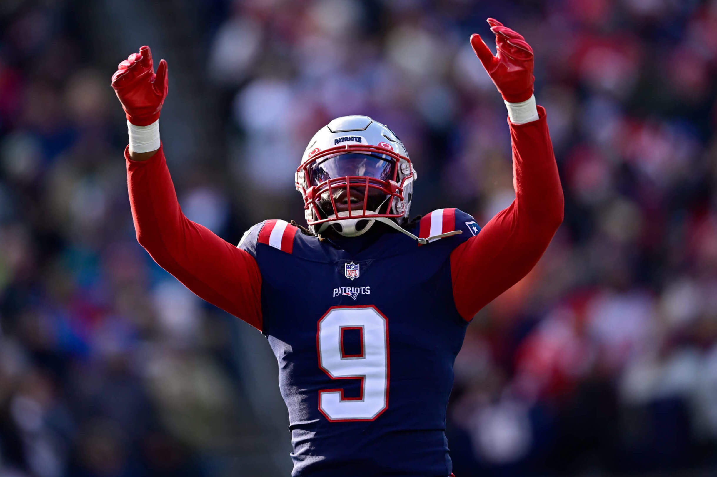 Will Matthew Judon overcome age, contract questions to lead the Patriots defense?