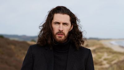 A Decade After Hozier’s Breakthrough, How Did ‘Too Sweet’ Become His First Hot 100 No. 1?