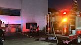 Bomberos controlan incendio en un inmueble abandonado de la Peralvillo