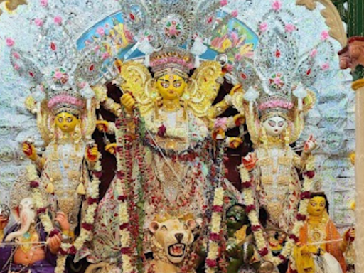 Check out these iconic Bonedi Bari Durga Puja in Kolkata - Jorasanko Shib Krishna Daw Bari Puja