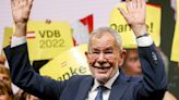 Ecologista Alexander van der Bellen reeleito Presidente na Áustria