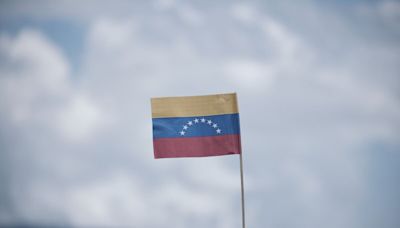 Colombia Outlook Cut to Negative by Moody’s on Sluggish Growth