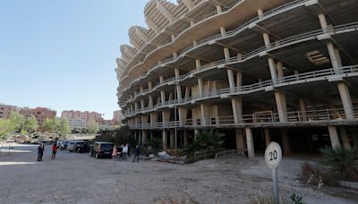 Nuevo Mestalla: Un informe del Ayuntamiento considera “contrario a derecho” exigir avales a Lim