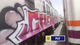 Identificados dos jóvenes en València cuando grafiteaban trenes de Renfe