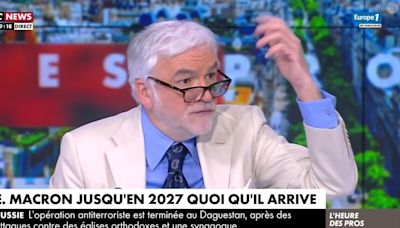 VIDEO "Je n'en peux plus..." : Excédé par son chroniqueur, Pascal Praud l'envoie balader en direct sur CNews