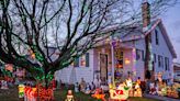 Looking for local lights displays? Find holiday light displays in Delaware using our map